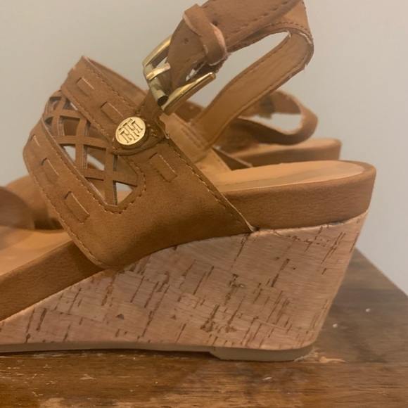 Tommy Hilfiger cork wedge sandals, size 6 - Picture 1 of 6